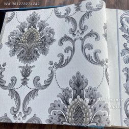 Wallpaper Batik Klasik Silver Dasar Cream
