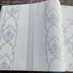 Wallpaper Batik Salur Klasik Silver Gold Dasar Cream