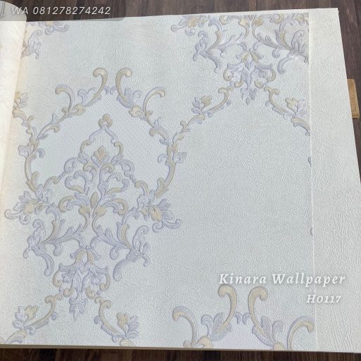 Wallpaper Batik Klasik Silver Gold Dasar Cream