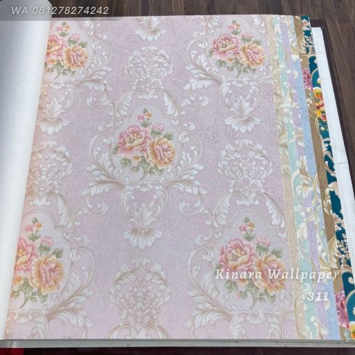 Wallpaper Bunga Klasik Pink C-311