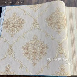 Wallpaper Batik Klasik Gold Dasar Cream