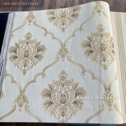 Wallpaper Batik Gold Klasik Dasar Cream