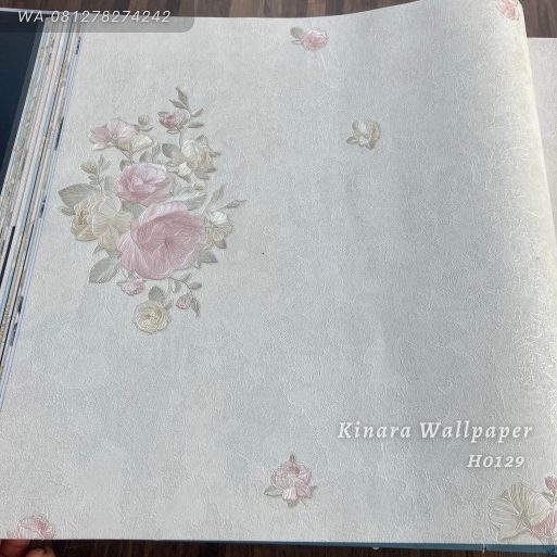 Wallpaper Bunga Shabby Soft Pink Klasik Dasar Cream