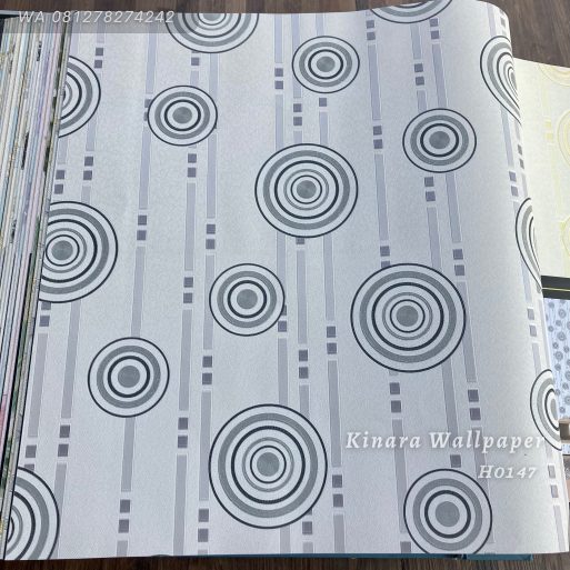 Wallpaper Polkadot Silver Grey Dasar White H0147
