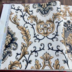 Wallpaper Batik Klasik Hitam Gold C-324