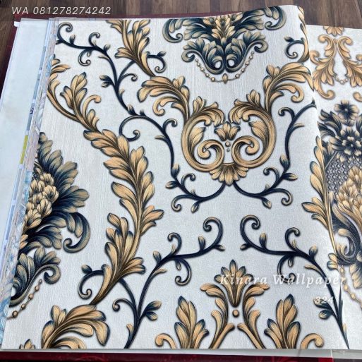 Wallpaper Batik Klasik Hitam Gold C-324