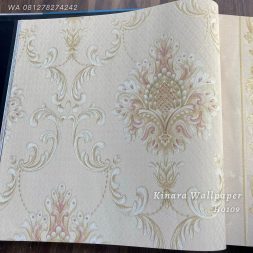 Wallpaper Batik Klasik Salem Gold Dasar Cream